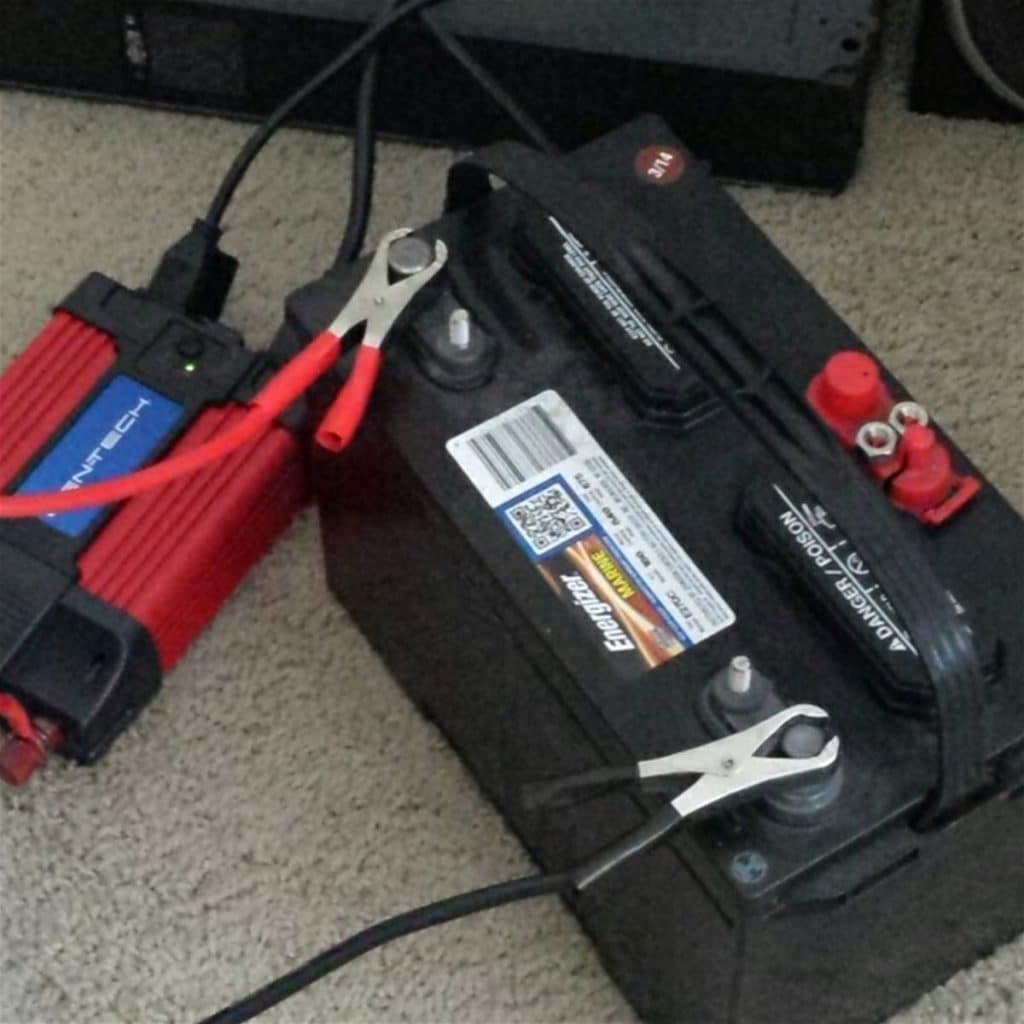 A DIY home battery backup system built with one battery